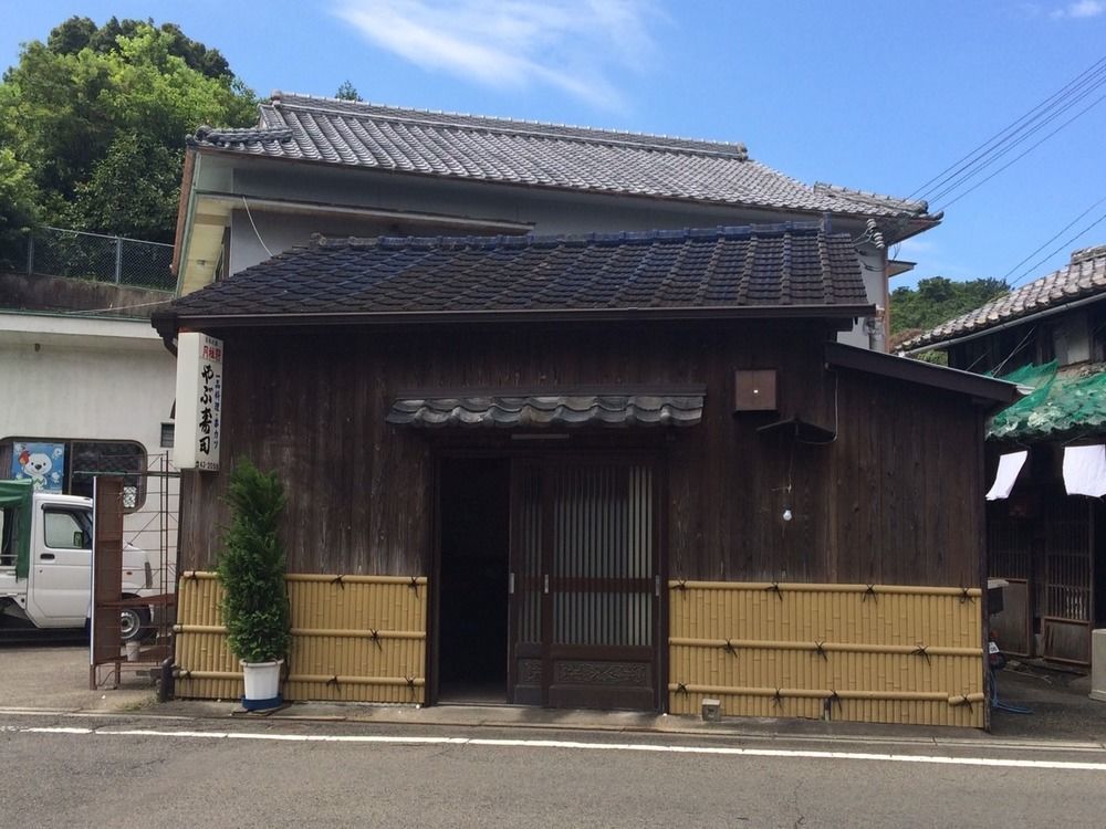 民宿ｉｎｎ しらはま　駅の宿 白浜町 エクステリア 写真